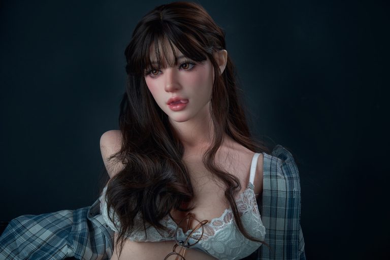 Riko-Japanese-Sex-Doll-13.jpg